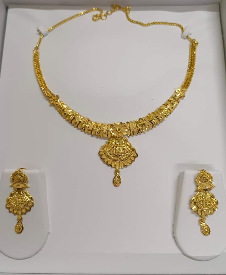 Gold Earrings - Harsiddhi Jewellers